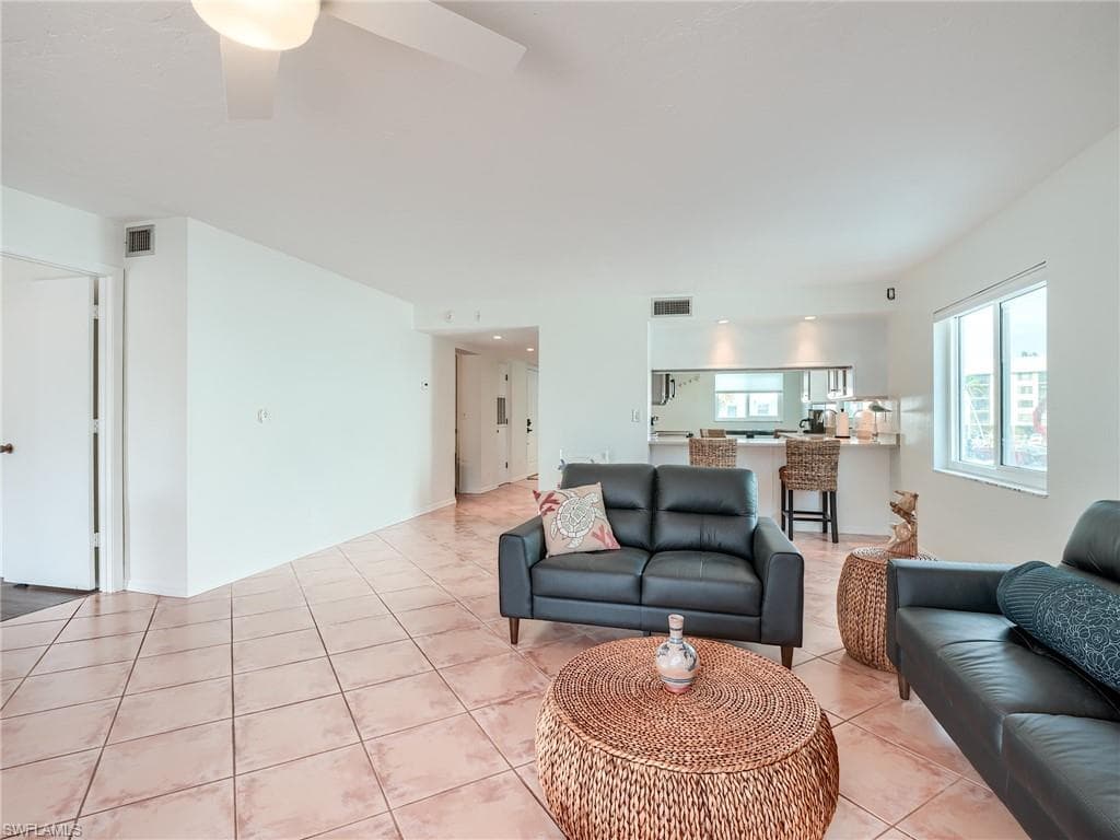 4511 Bay Beach LN # 114, FORT MYERS BEACH FL 33931-16