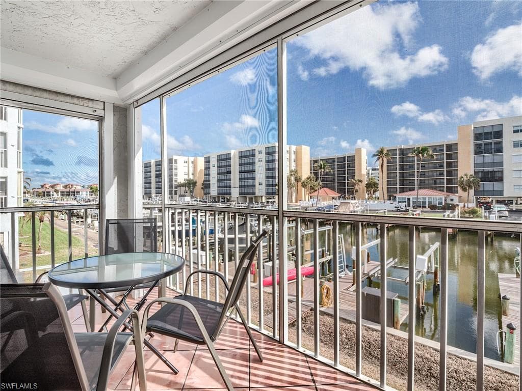 4511 Bay Beach LN # 114, FORT MYERS BEACH FL 33931-2