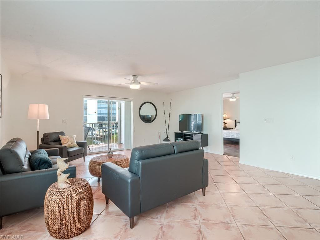 4511 Bay Beach LN # 114, FORT MYERS BEACH FL 33931-19