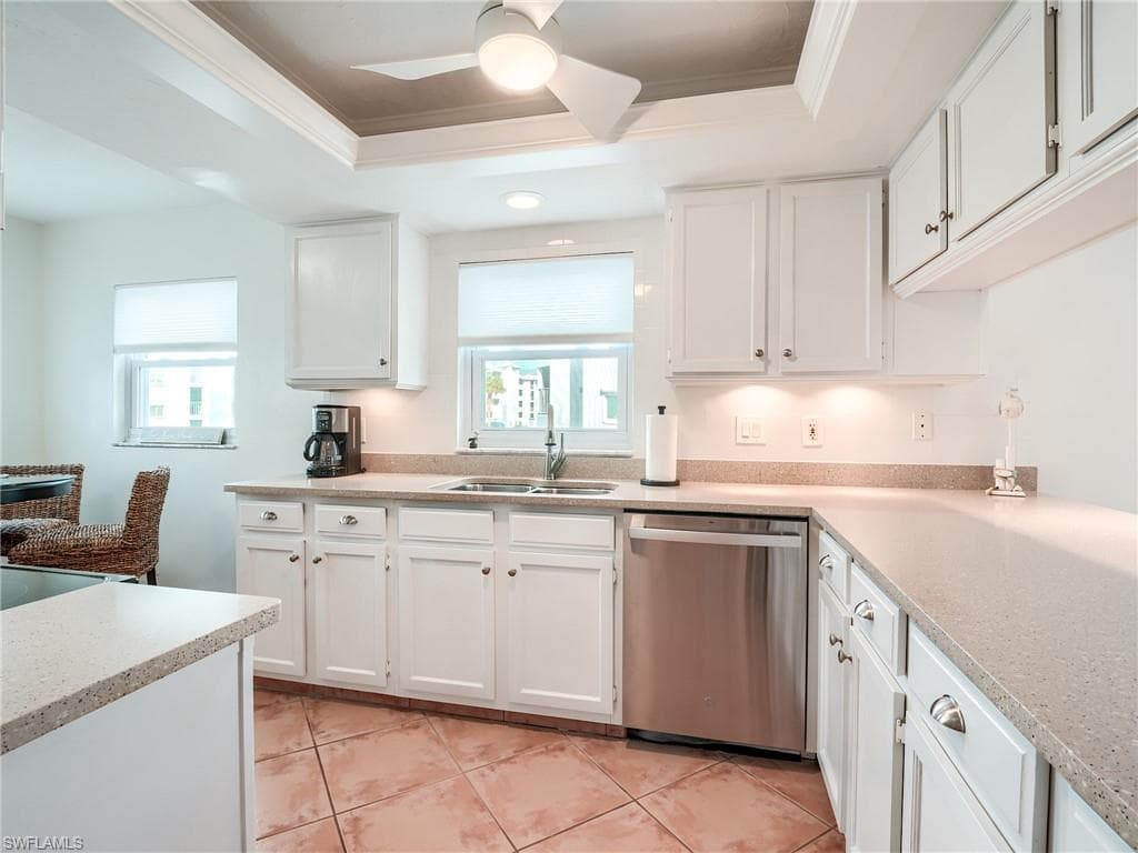 4511 Bay Beach LN # 114, FORT MYERS BEACH FL 33931-8