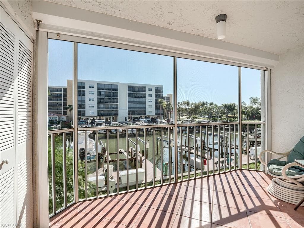 4511 Bay Beach LN # 114, FORT MYERS BEACH FL 33931-29