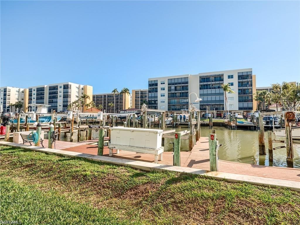 4511 Bay Beach LN # 114, FORT MYERS BEACH FL 33931-43