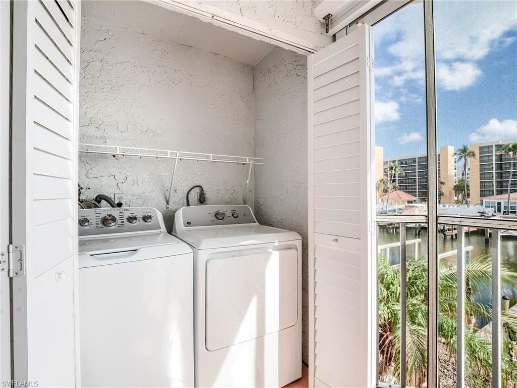 4511 Bay Beach LN # 114, FORT MYERS BEACH FL 33931-30