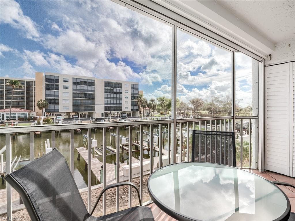 4511 Bay Beach LN # 114, FORT MYERS BEACH FL 33931-28