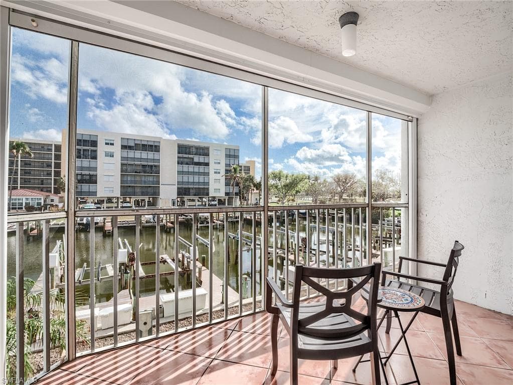 4511 Bay Beach LN # 114, FORT MYERS BEACH FL 33931-3
