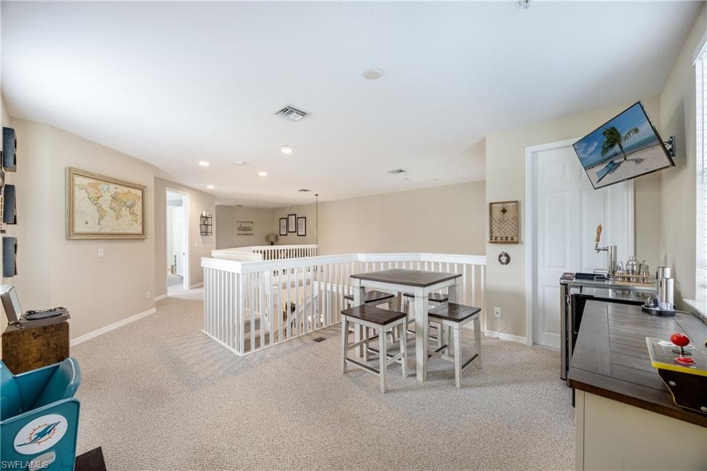 1320 Mariposa CIR # 104, NAPLES FL 34105-21