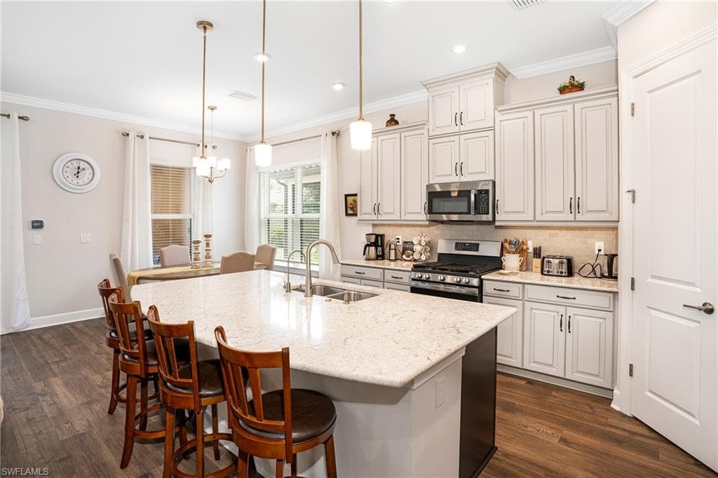8131 Lucello TER S, NAPLES FL 34114-1