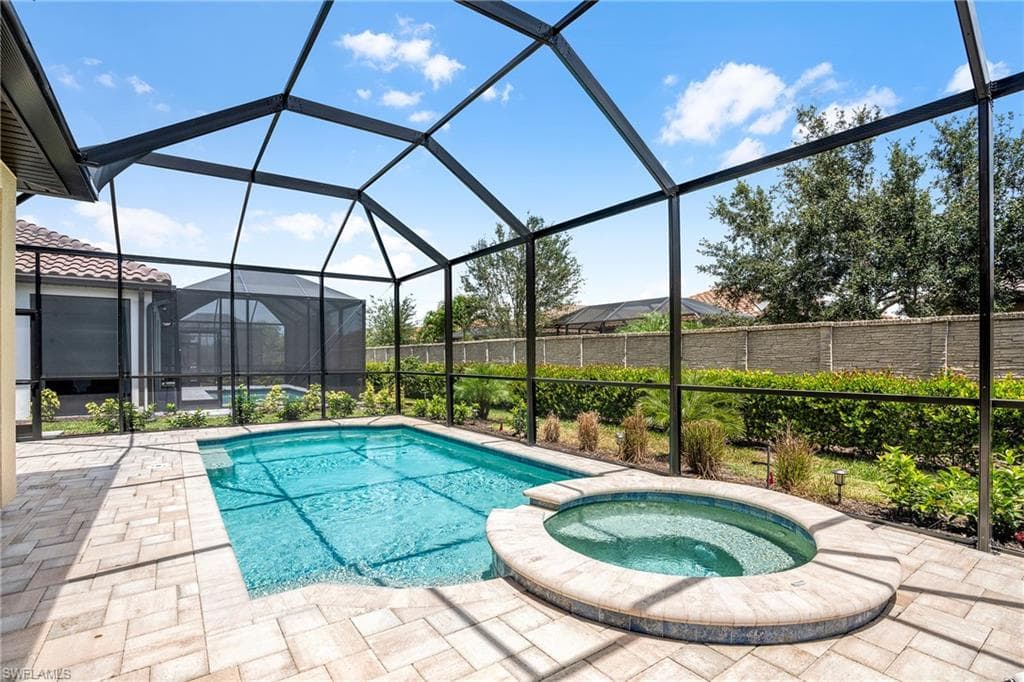 8131 Lucello TER S, NAPLES FL 34114-8