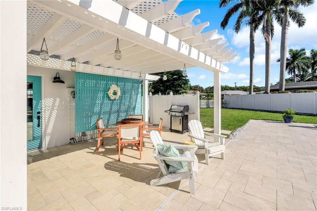 1086 N Town And River DR, FORT MYERS FL 33919-36