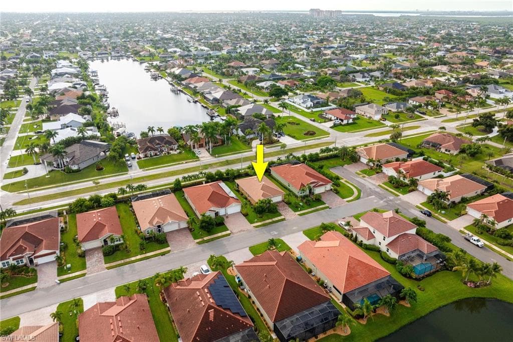 2899 Sunset Pointe CIR, CAPE CORAL FL 33914-31
