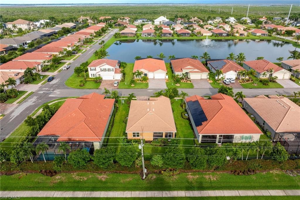 2899 Sunset Pointe CIR, CAPE CORAL FL 33914-34