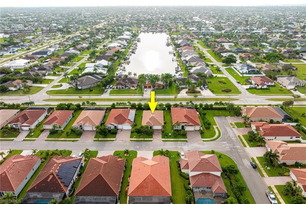 2899 Sunset Pointe CIR, CAPE CORAL FL 33914-38