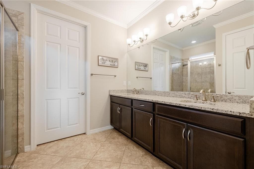 2899 Sunset Pointe CIR, CAPE CORAL FL 33914-20