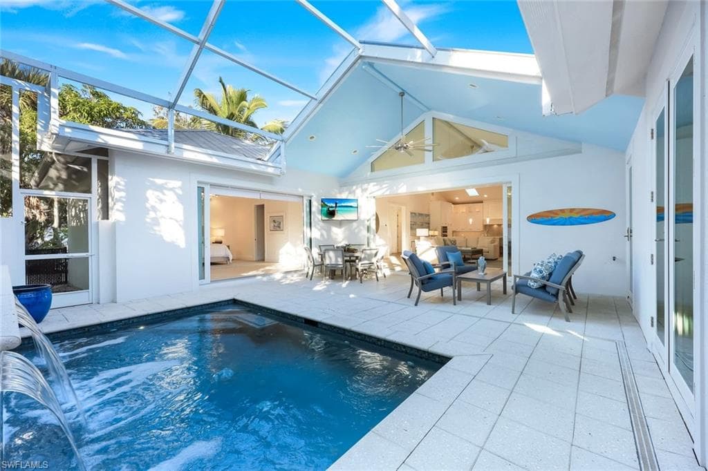 2100 Curtis ST, NAPLES FL 34112-22