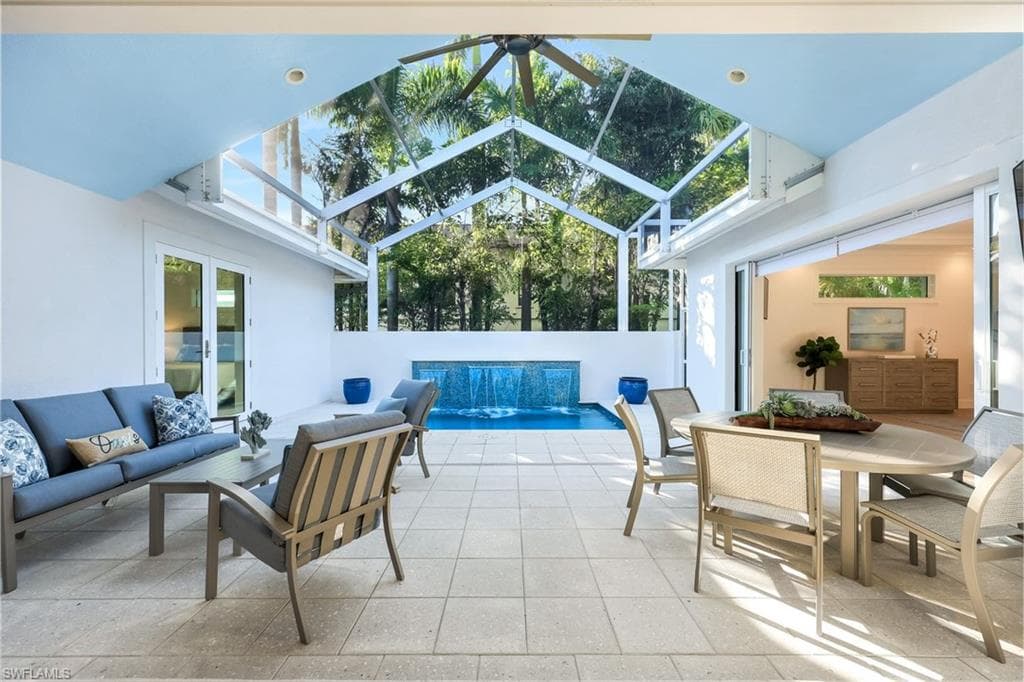 2100 Curtis ST, NAPLES FL 34112-1