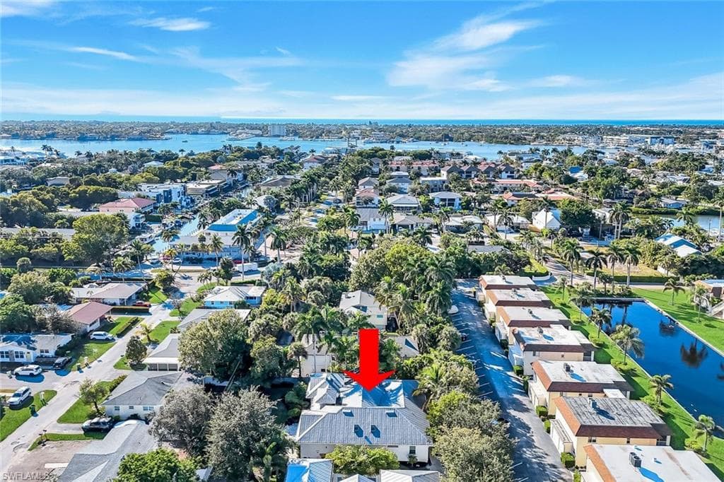 2100 Curtis ST, NAPLES FL 34112-27