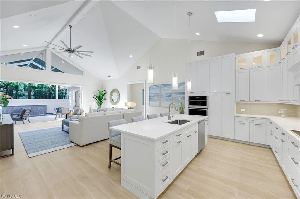 2100 Curtis ST, NAPLES FL 34112-8