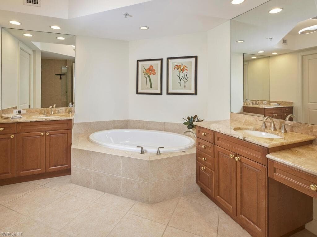 23850 Via Italia CIR 504-8