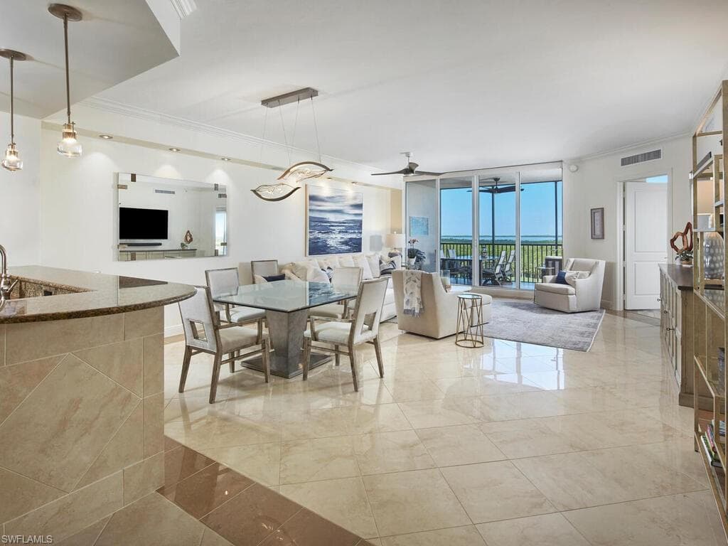 23850 Via Italia CIR 504-3