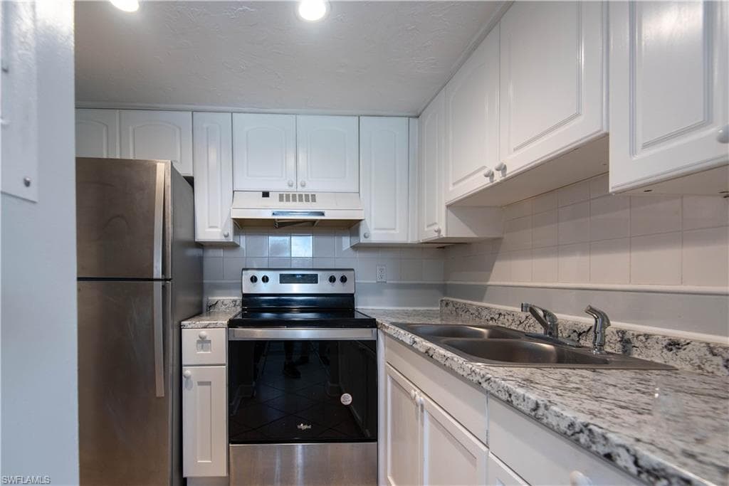 3257 Royal Canadian TRCE TRCE # 2, FORT MYERS FL 33907-3