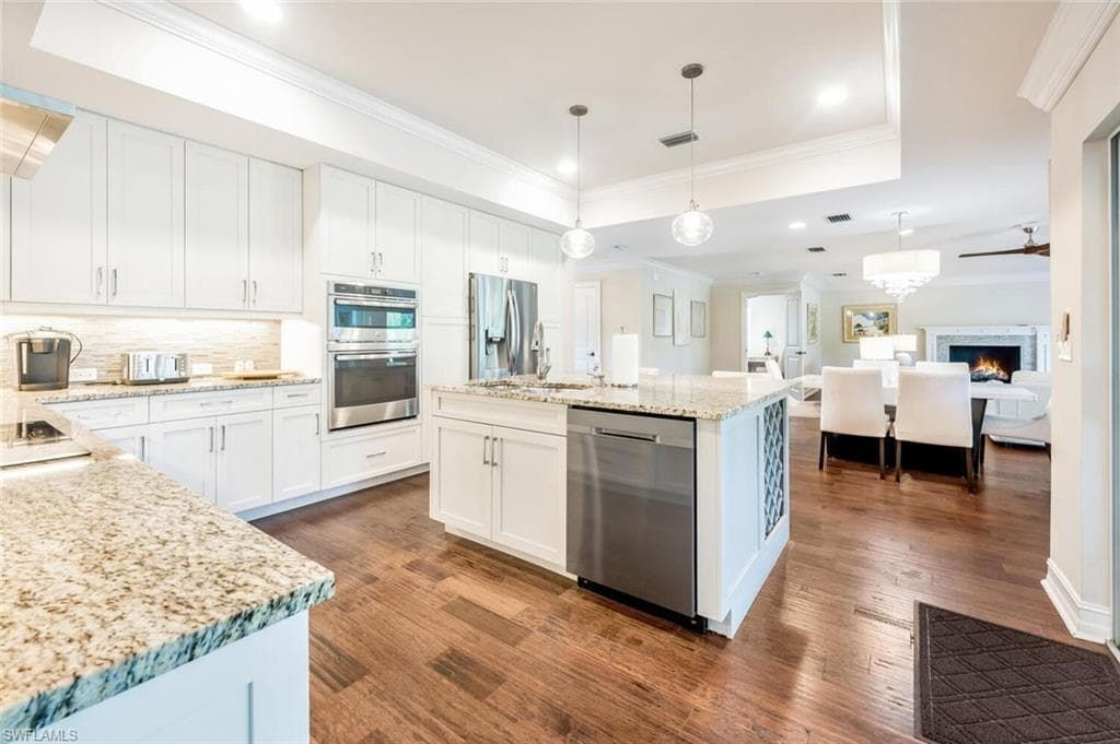 299 Mel Jen DR, NAPLES FL 34105-2