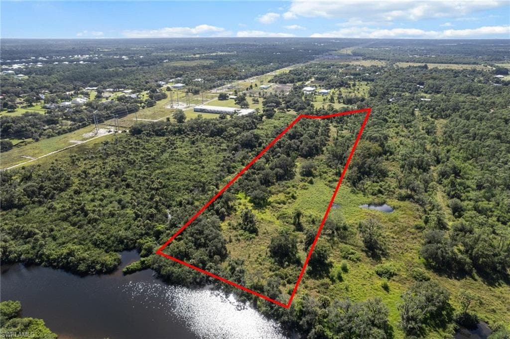 11281 Long RD, FORT MYERS FL 33905-8