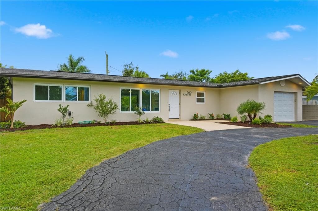 1560 Ricardo AVE, FORT MYERS FL 33901-1