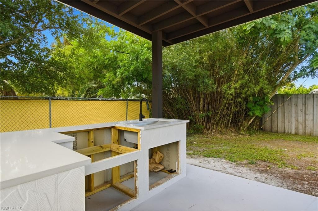 1560 Ricardo AVE, FORT MYERS FL 33901-36