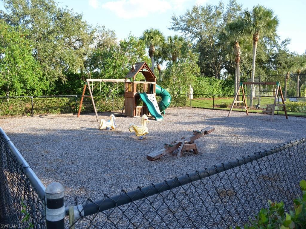 13831 Eagle Ridge Lakes DR # 202, FORT MYERS FL 33912-44