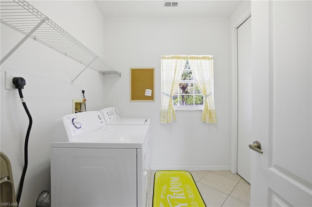 13831 Eagle Ridge Lakes DR # 202, FORT MYERS FL 33912-1