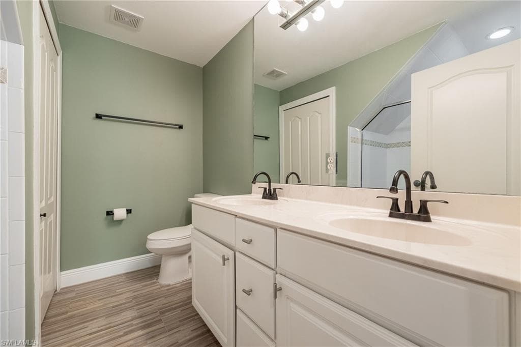 9792 Glen Heron DR, BONITA SPRINGS FL 34135-17