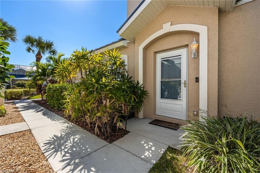 9792 Glen Heron DR, BONITA SPRINGS FL 34135-3