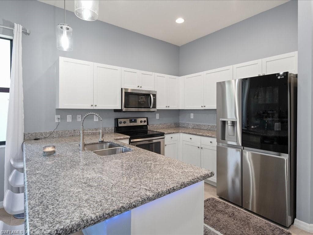 8812 Madrid CIR, NAPLES FL 34104-16