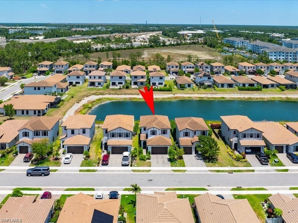 8812 Madrid CIR, NAPLES FL 34104-33