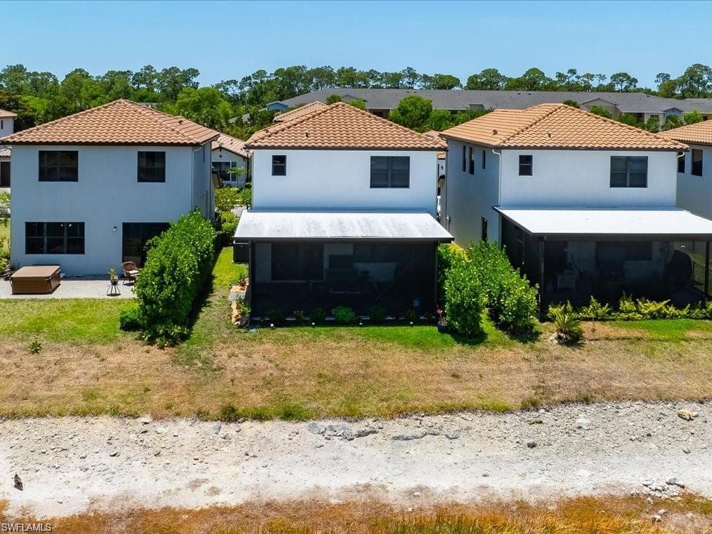 8812 Madrid CIR, NAPLES FL 34104-3