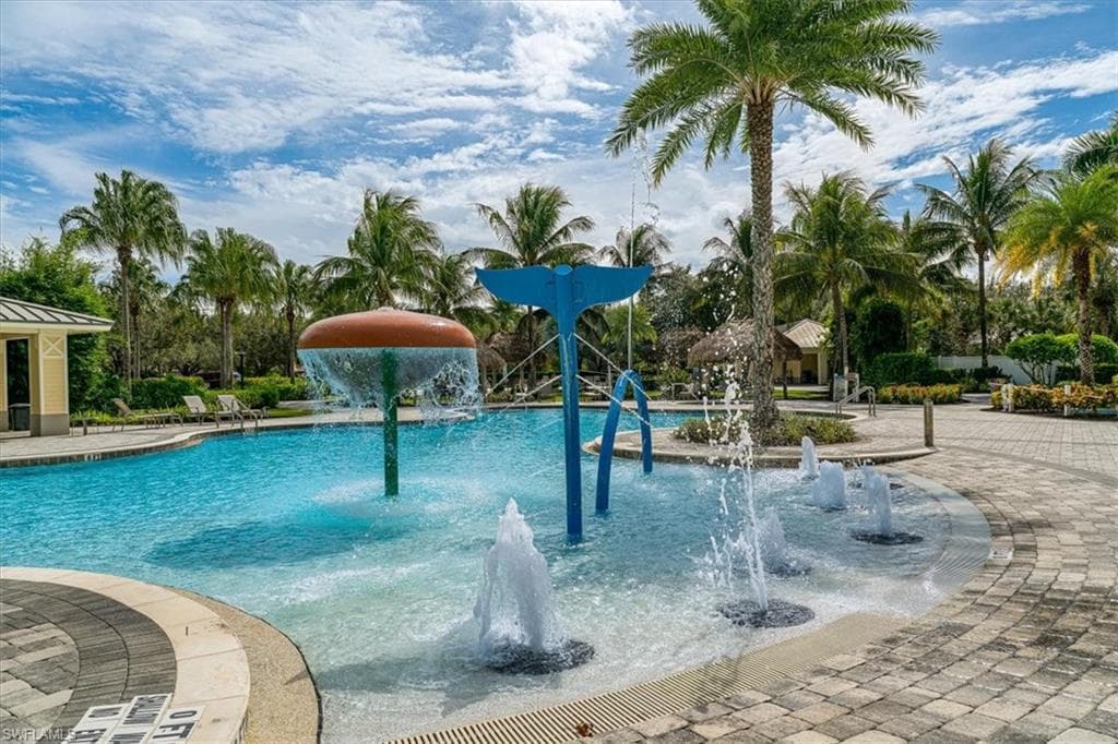 1996 Parson ST, NAPLES FL 34120-46