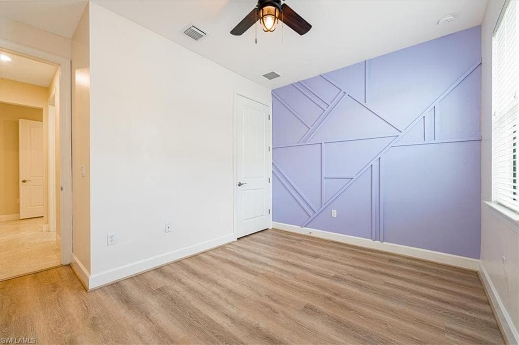 1996 Parson ST, NAPLES FL 34120-15