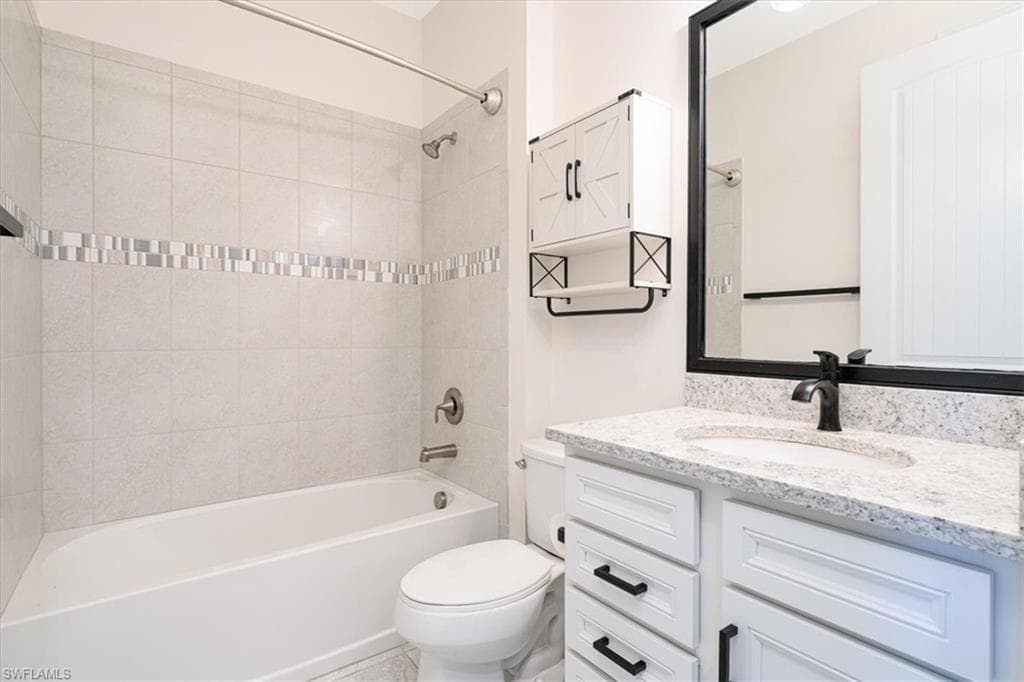 1996 Parson ST, NAPLES FL 34120-9