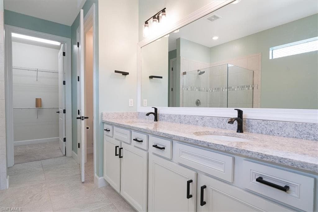 1996 Parson ST, NAPLES FL 34120-30