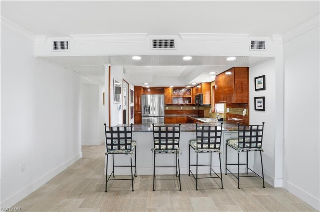 200 Periwinkle WAY # 233, SANIBEL FL 33957-9