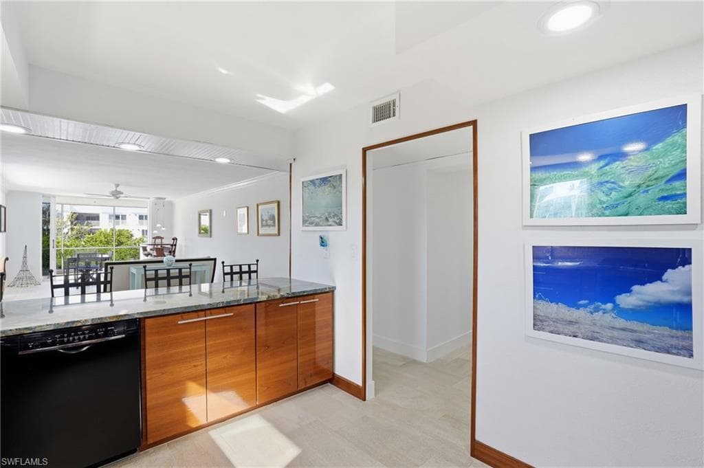 200 Periwinkle WAY # 233, SANIBEL FL 33957-14