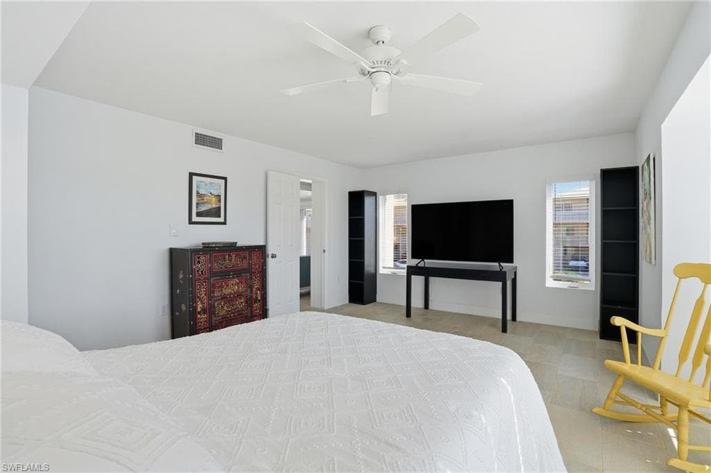 200 Periwinkle WAY # 233, SANIBEL FL 33957-24