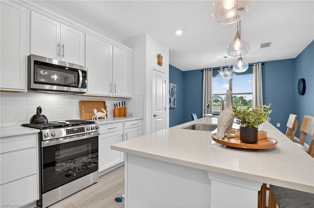 1657 Serena AVE, NAPLES FL 34120-10