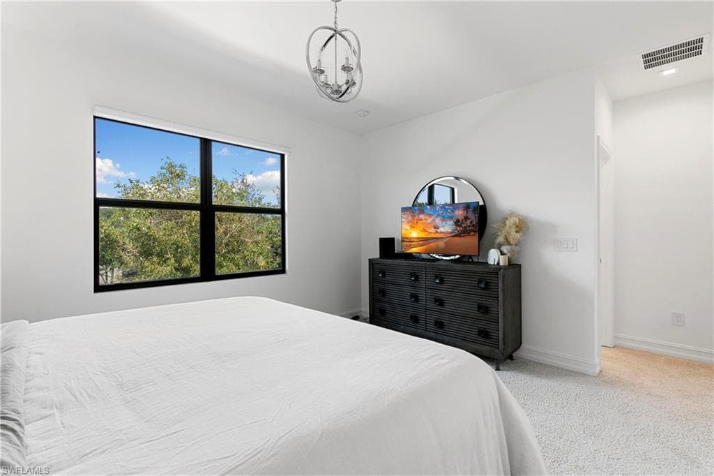 7578 Rockefeller DR, NAPLES FL 34119-22