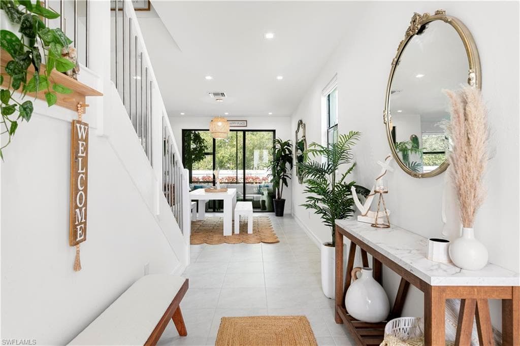 7578 Rockefeller DR, NAPLES FL 34119-5