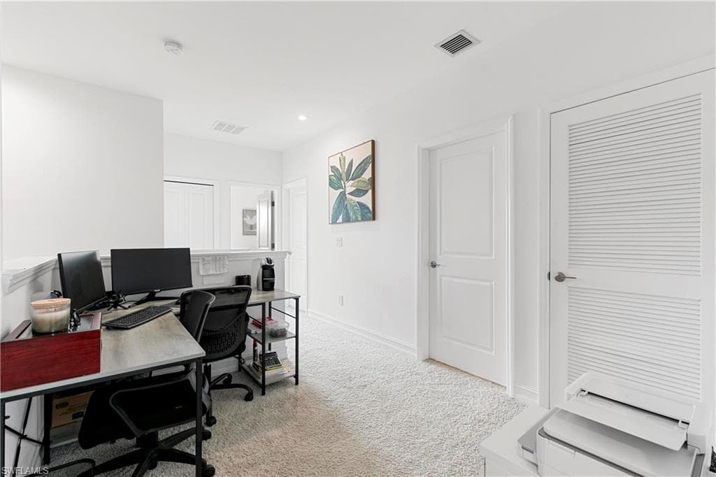 7578 Rockefeller DR, NAPLES FL 34119-21