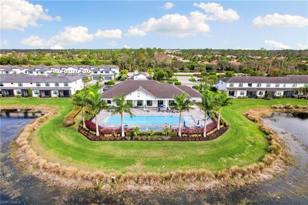 7578 Rockefeller DR, NAPLES FL 34119-36