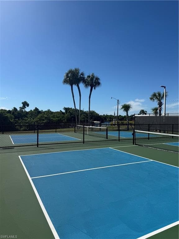 350 Shoreland DR, FORT MYERS FL 33905-5