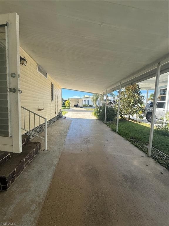 350 Shoreland DR, FORT MYERS FL 33905-42