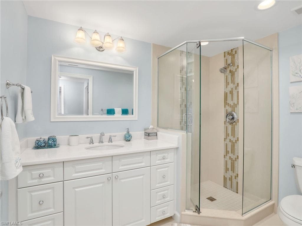 13105 Vanderbilt DR # 909, NAPLES FL 34110-26